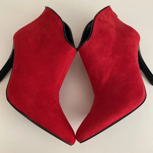 Carlos Red faux suede ankle booties - Picture 10 of 11